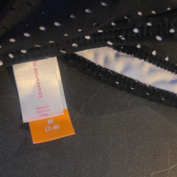 Bikini - Picture 2 of 3